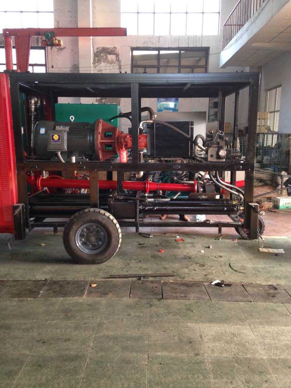 大型發(fā)泡機